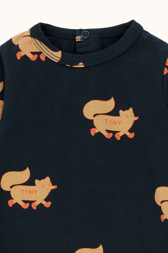 Foxes Body Navy Camel